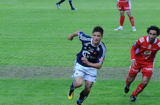 Martin Fillo v dresu Vikingu Stavanger v utkání proti Bergenu.