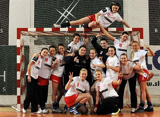 Hráčky DHC Slavia Praha, mistra České republiky ze sezony 2009/10