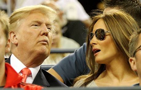 Donald Trump and Melania Knauss povzbuzovali na US Open Carolinu Wozniackou