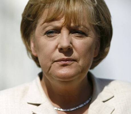 Nmecký pracovní trh suuje nedostatek specialist. Kancléka Angela Merkelová se se svými vládními kolegy shodla, e Nmecko tmto lidem oteve svj pracovní trh.
