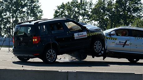 Crashtest kodovek: yeti vs. superb