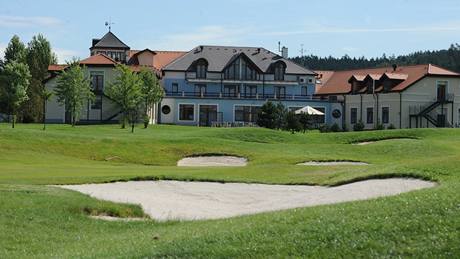 Golfové hit a resort Darovanský Dvr.