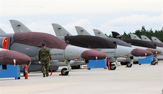 Nové letouny L-159 na letecké základn v Námti nad Oslavou