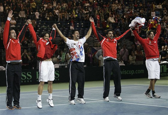 Srbtí tenisté se radují z postupu do finále Davis Cupu