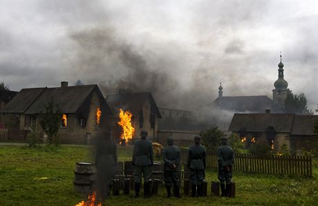 Filmov Lidice opt vzplly (Chcebuz - z naten filmu, 13. z 2010)