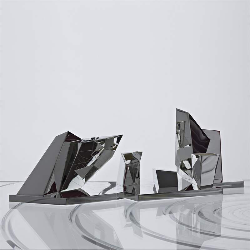 ajová sestava, kterou navrhl Daniel Libeskind.