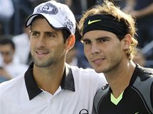 Novak Djokovi� (vlevo) a Rafael Nadal p�ed finále dvouhry mu�� na US Open 2010