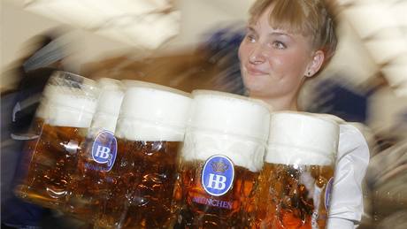 V Mnichov odstartoval svátek piva a jídla Oktoberfest. (18. záí 2010)