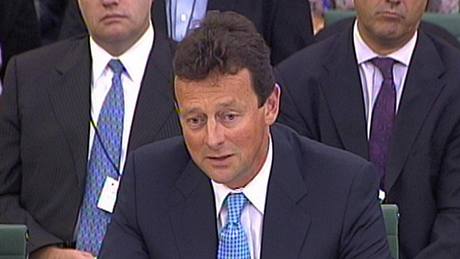 Odstupující �éf BP Tony Hayward v britském parlamentu (15. zá�í 2010)