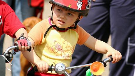 Cyklistické závody pro nejmen�í na veletrhu Sport Life v Brn�