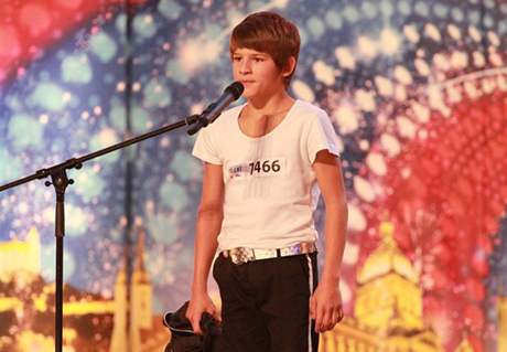 Jedenáctiletý František Šimčík z dětského domova v Lipové předvedl choreografii Michael Jacksona