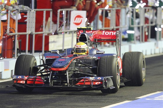 Lewis Hamilton pi tetím tréninku na Velkou cenu Singapuru