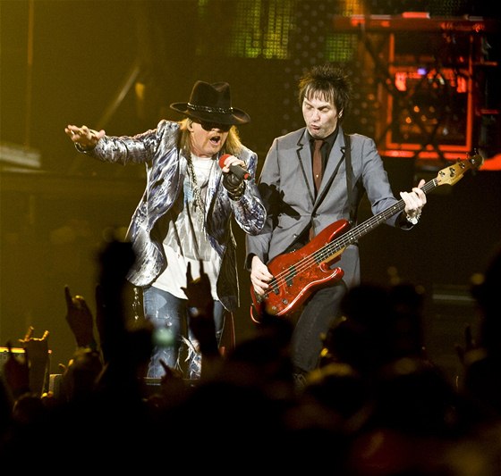Guns N' Roses vystoupili v praské O2 aren (27. záí 2010)