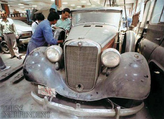 Tento vůz věnoval roku 1940 Hitler nepálskému králi