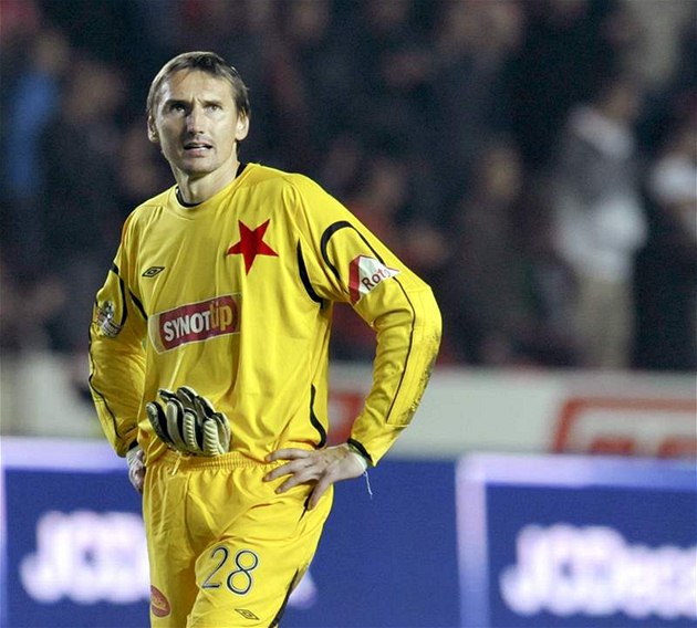 NEDA�Í SE. Fotbalist�m Slavie se neda�í, i proto na n� sázkové kancelá�e zvedly kurzy.