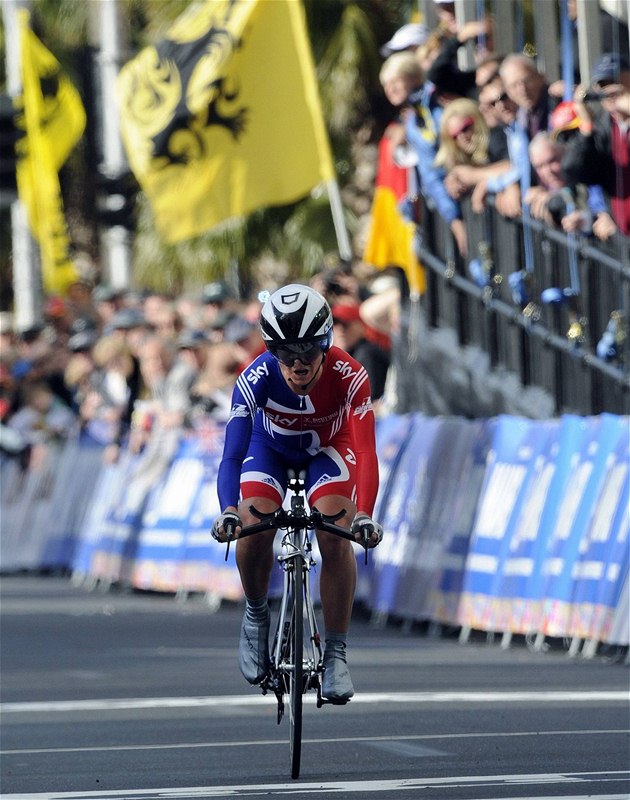 Bývalá cyklistka Pooleyová zvládla Everesting pod devět hodin