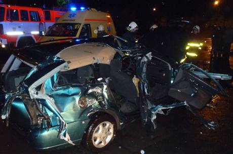 Ve Frdku-Mstku vjelo na pejezd osobn auto ve chvli, kdy tudy projdl osobn vlak.