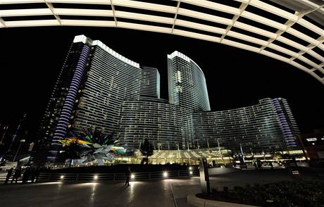 Hotel Vdara v Las Vegas se pyn lznmi, pvtivost k ivotnmu prosted a mnoha dalmi vymoenostmi