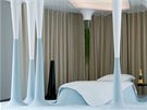 Hosté Hotelu du Marc v Remei se spánkového deficitu bát nemusí. Postel s nebesy jim zaruen pivodí sladké sny