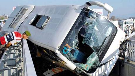 Nehoda autobusu s eskými turisty v Turecku (23. záí 2010)