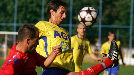 Momentka z utkání T�ebí� (v �erveném) - Teplice.