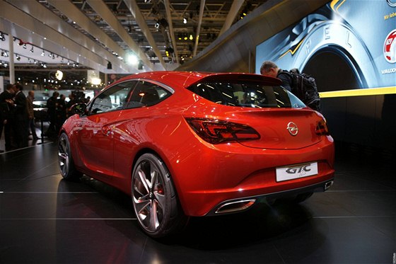 Opel GTC Paris