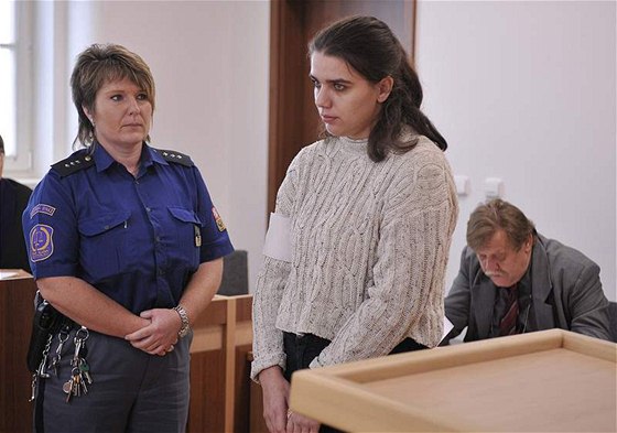 Jihlavský krajský soud poslal ticetiletou Jitku Klégrovou za tké ublíení na zdraví s následkem smrti na devt let do vzení.