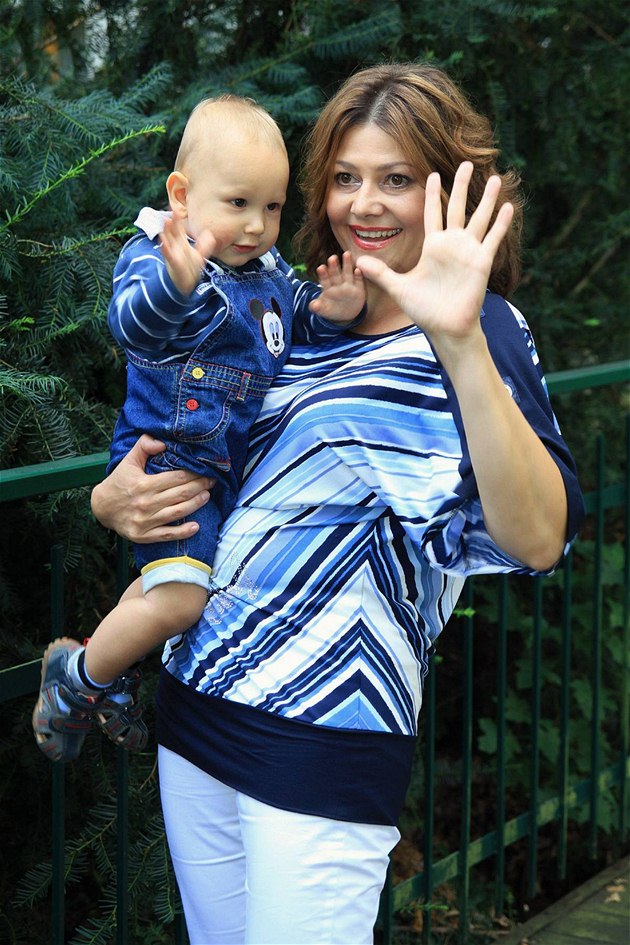 Ilona Csáková se synem Danielem 