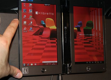 CEATEC 2010 - jeden z mnoha novch tablet/elektronickch teek knih.Tentokrt od Toshiby.