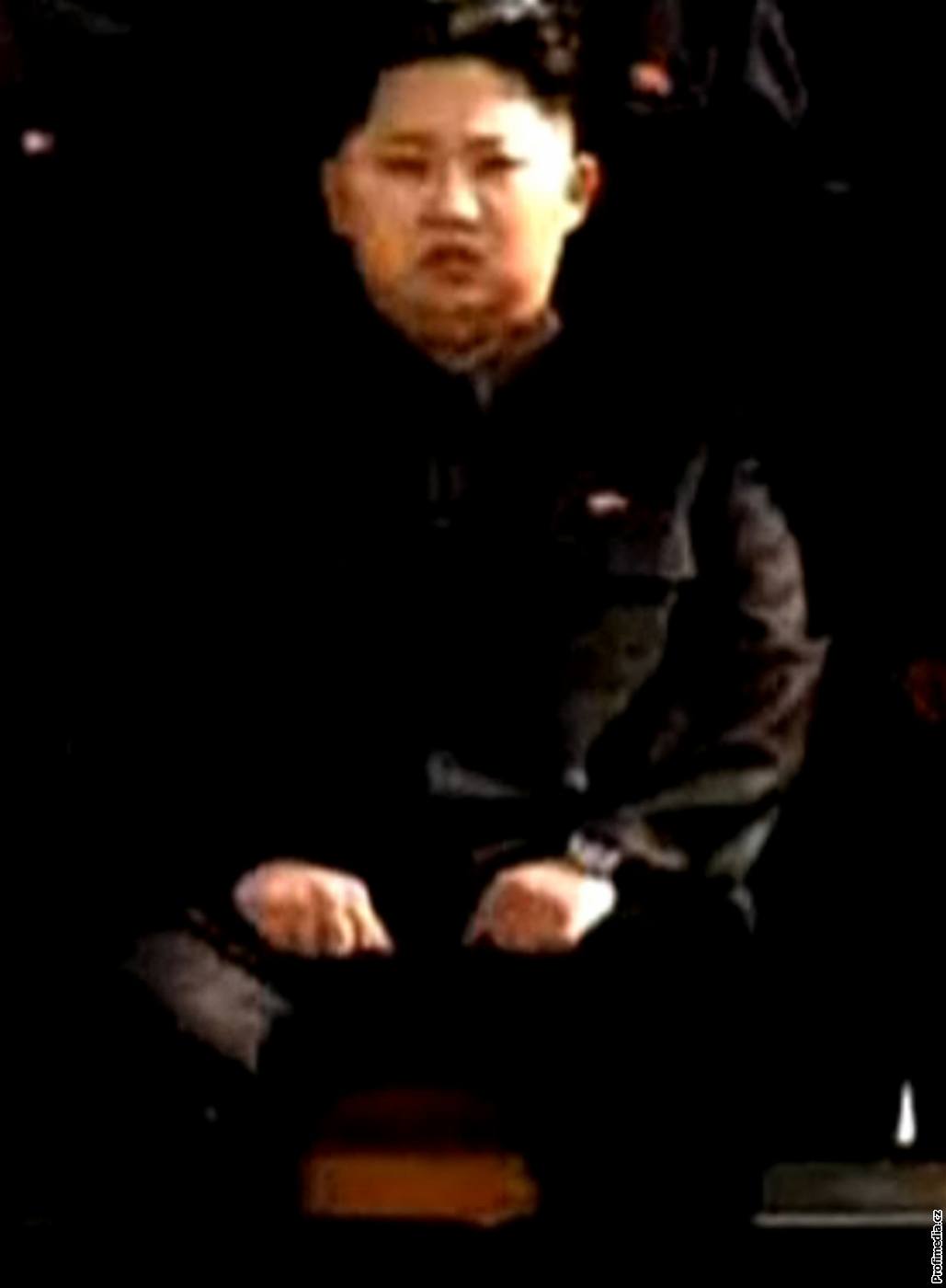 Takhle vypadá Kim ong-un na prvním oficiálním snímku, který Severní Korea vydala