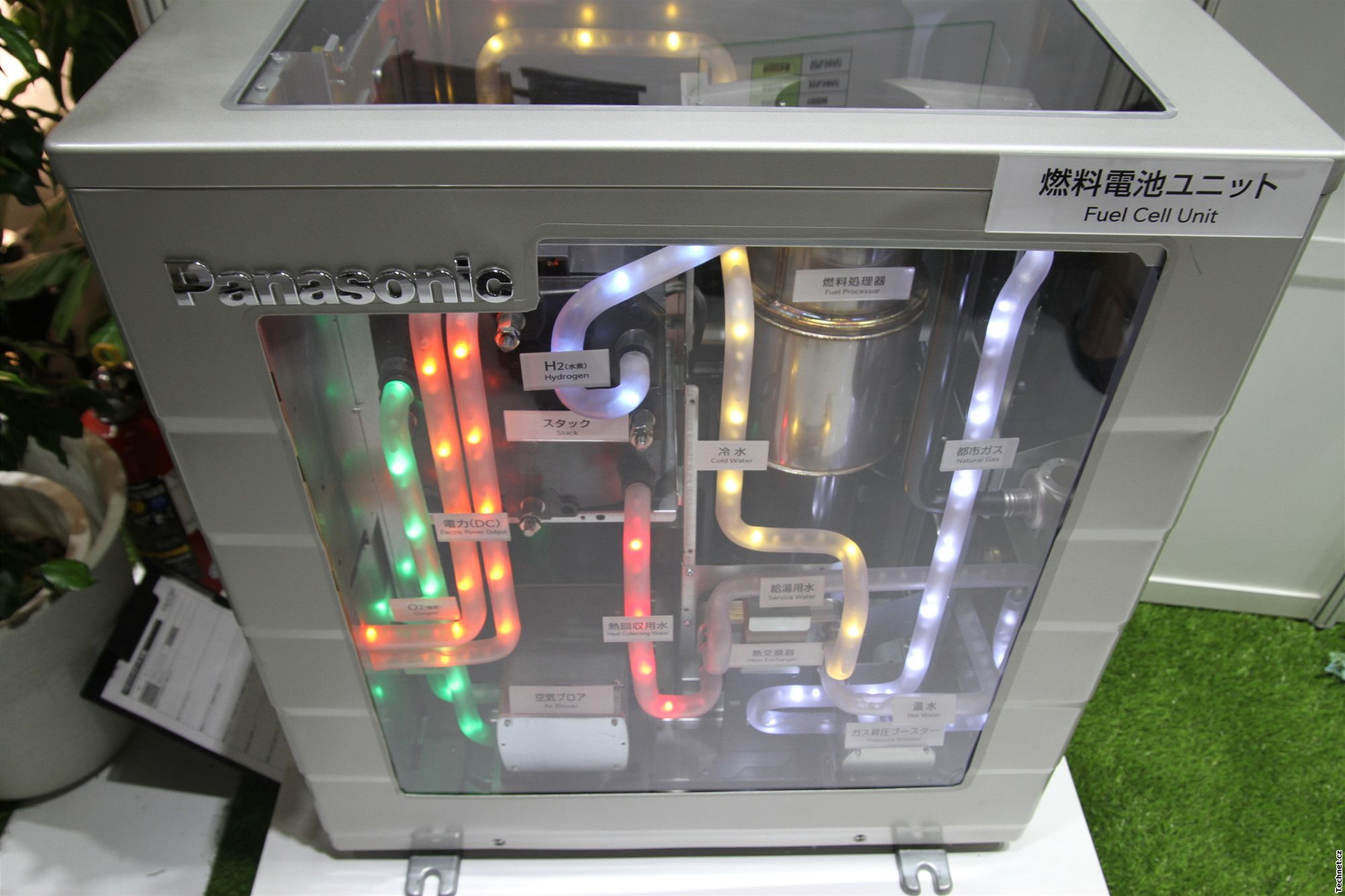 CEATEC 2010 - palivový �lánek Panasonic