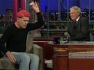 Bruce Willis v Show Davida Lettermana posolil svj masový píesek a dal moderátorovi ochutnat