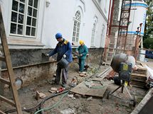 Zámek Herálec na Havlíčkobrodsku přestavuje soukromý investor na luxusní petihvězdičkový hotel.