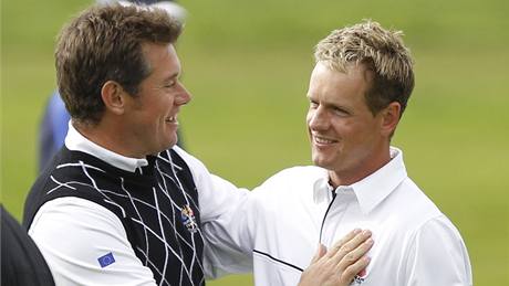 Lee Westwood (vlevo) a Luke Donald, pemoitelé Tigera Woodse v Ryder Cupu.