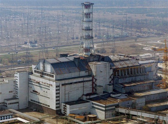 tvrtý reaktor jaderné elektrárny v ernobylu 20. let od havárie