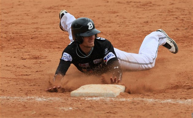 Baseballisty Olomouce má vrátit mezi elitu hasič Schneider