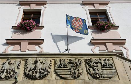Vlajka Olomouce na budov radnice.