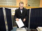 Bohuslav Svoboda (ODS) odevzdal své volební hlasy v Praze 2. (15. íjna 2010)