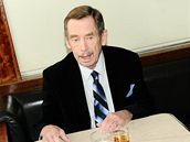 Václav Havel v kavárně Slavii