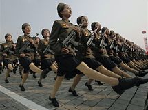 Vojensk pehldka v Pchjongjangu, kter se zastnil severokorejsk vdce Kim ong-il a jeho nejmlad syn a nslednk Kim ong-un