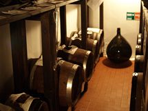 Tradi�ní balzamikový ocet, Aceto Balsamico Tradizionale m��e stát a� stovky �i...