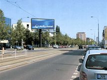 Studie na výstavbu reklamní plochy na křižovatce ulic Koněvova a Na Lučinách