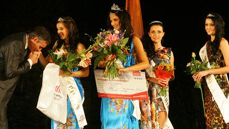 Miss Jihlava open Lenka Hovorková. 1. vicemiss Lucie Zatloukalová a 2. vicemiss Monika Vavíková