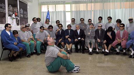 Mario Sepúlveda hovo�í v nemocnici p�ed svými 32 kolegy a prezidentem Chile Sebastianem Pin�rou o závale (14. �íjna 2010)