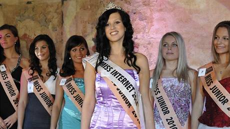 Miss Internet Tereza Ondráová s ostatními finalistkami