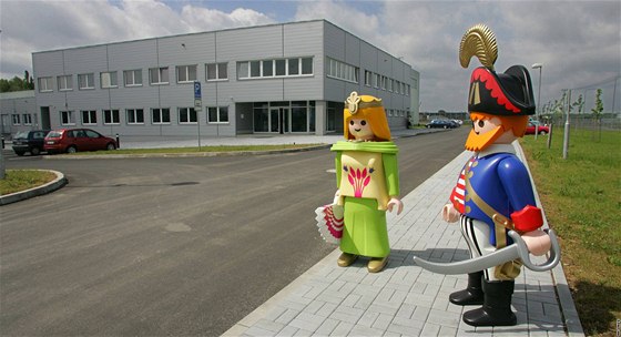 V průmyslové zóně v Chebu má sídlo i známý německý výrobce hraček, společnost Playmobil.