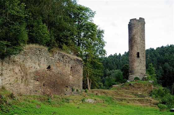 Podhradí, hrad Neuberg