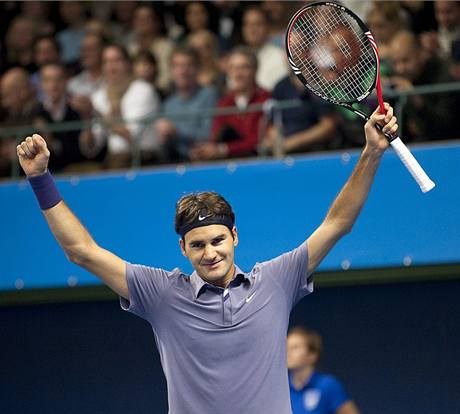 Roger Federer se raduje z vtzstv na turnaji ve Stockholmu