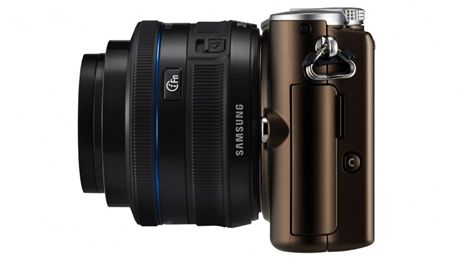 Samsung NX100 