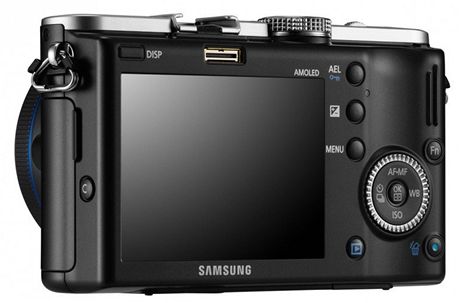 Samsung NX100 